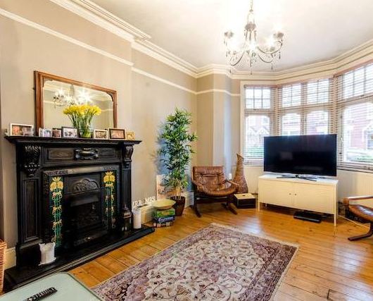 5 bedrooms New Home Apartment / Flat for sale