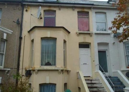 2 bedrooms Under offer Others for sale