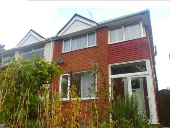 3 bedrooms Semi-Detached House for sale