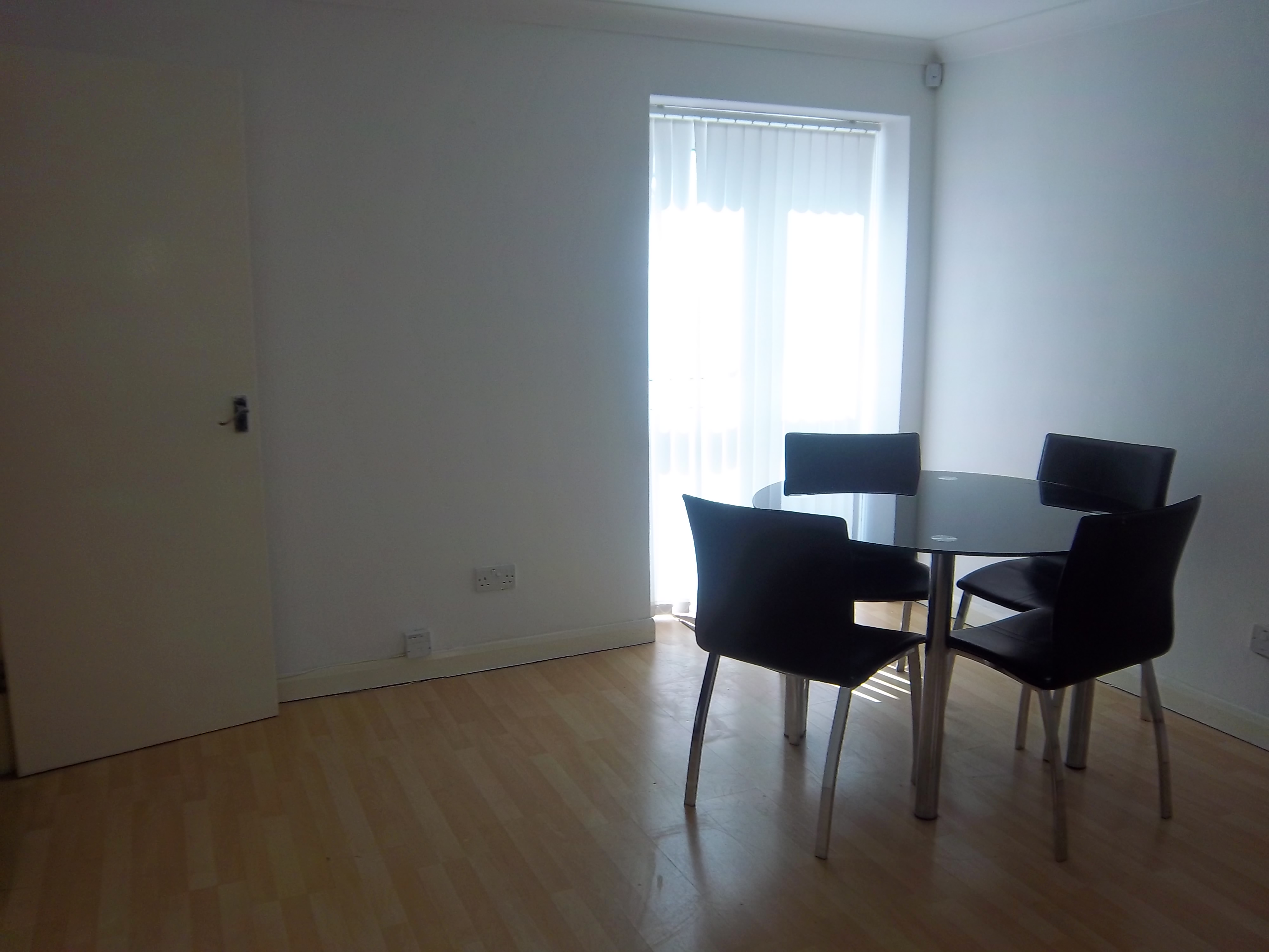 2 bedrooms Pre Owned Apartment / Flat for rent
